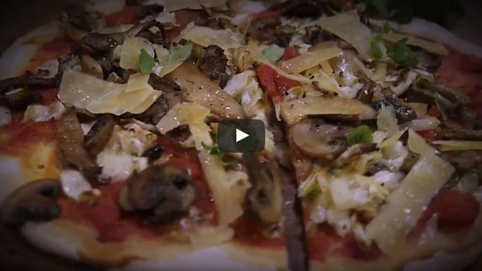 Herbstliche Gemüsepizza